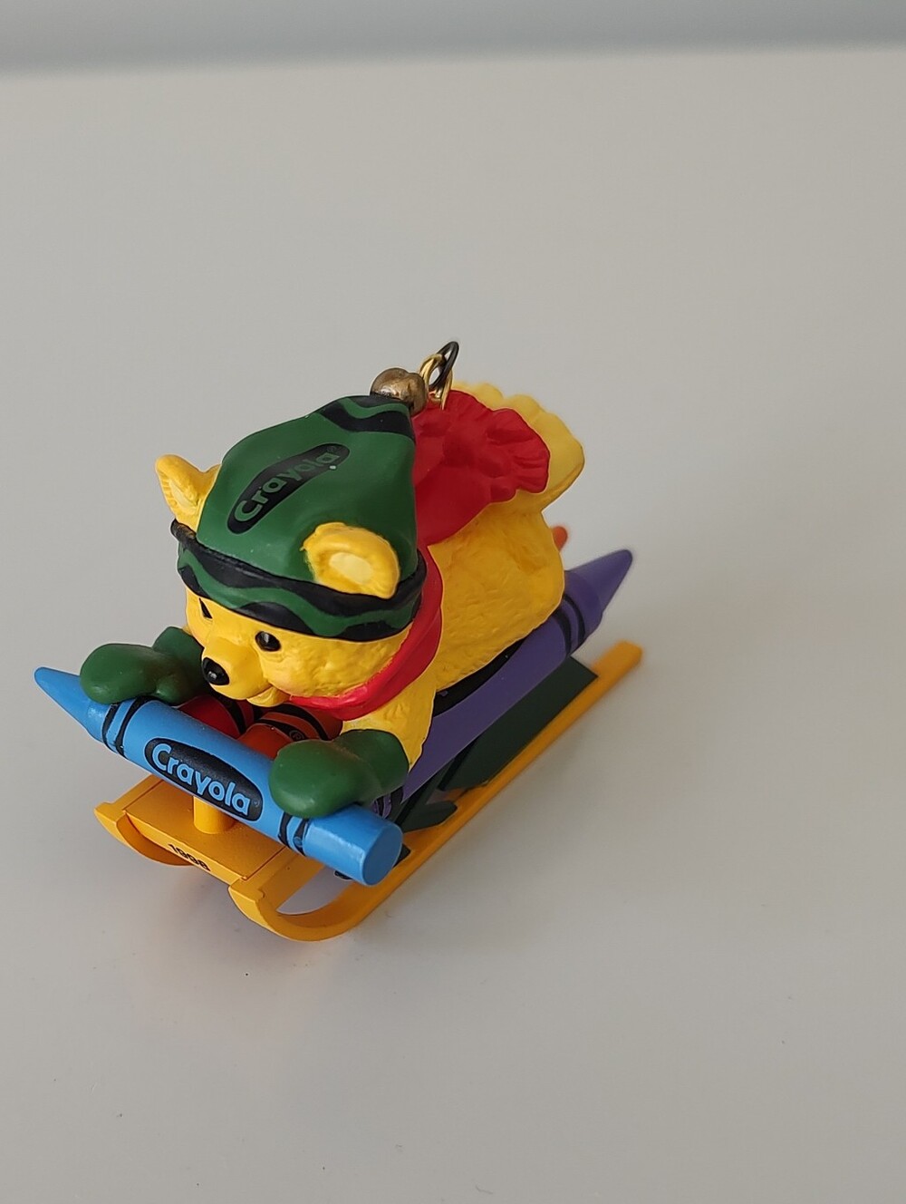 Hallmark Vintage Crayola Crayon Bright Sledding Colors 1998 Teddy Bear